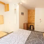 Family-friendly Serene Retreat - Four Bedroom With Terrace *