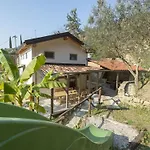 Family-friendly Serene Retreat - Four Bedroom With Terrace *