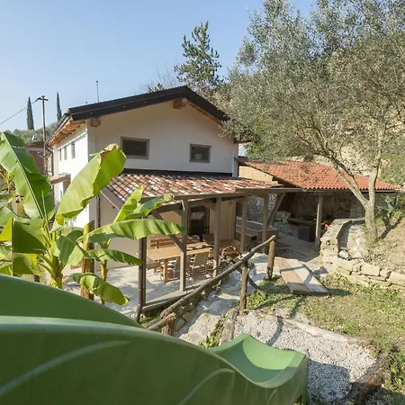 Family-friendly Serene Retreat - Four Bedroom With Terrace *
