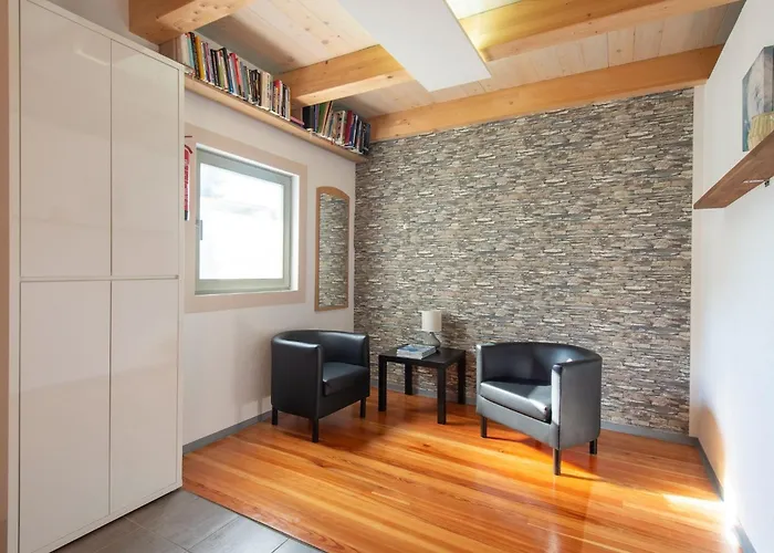 Family-friendly Serene Retreat - Four Bedroom With Terrace * Sečovlje