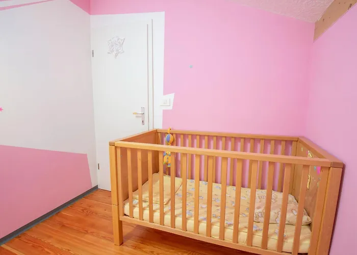 Family-friendly Serene Retreat - Four Bedroom With Terrace