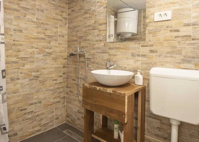 Tatil Evi Family-friendly Serene Retreat - Four Bedroom With Terrace *