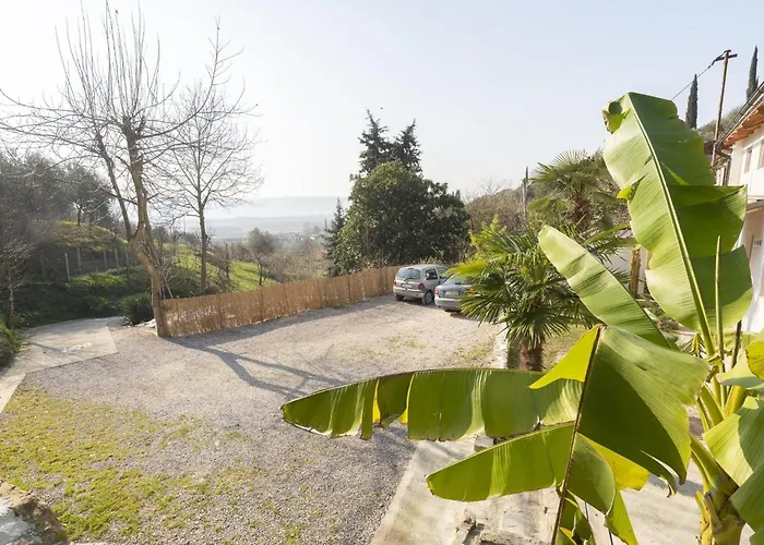 Family-friendly Serene Retreat - Four Bedroom With Terrace *