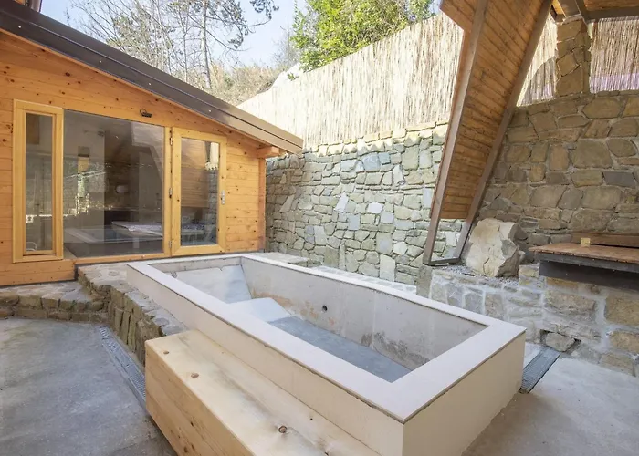 Tatil Evi Family-friendly Serene Retreat - Four Bedroom With Terrace Sečovlje