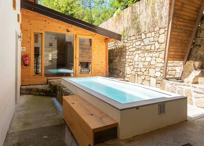 Family-friendly Serene Retreat - Four Bedroom With Terrace Sečovlje